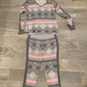 Victoria Secrets Pajama Set Size Small